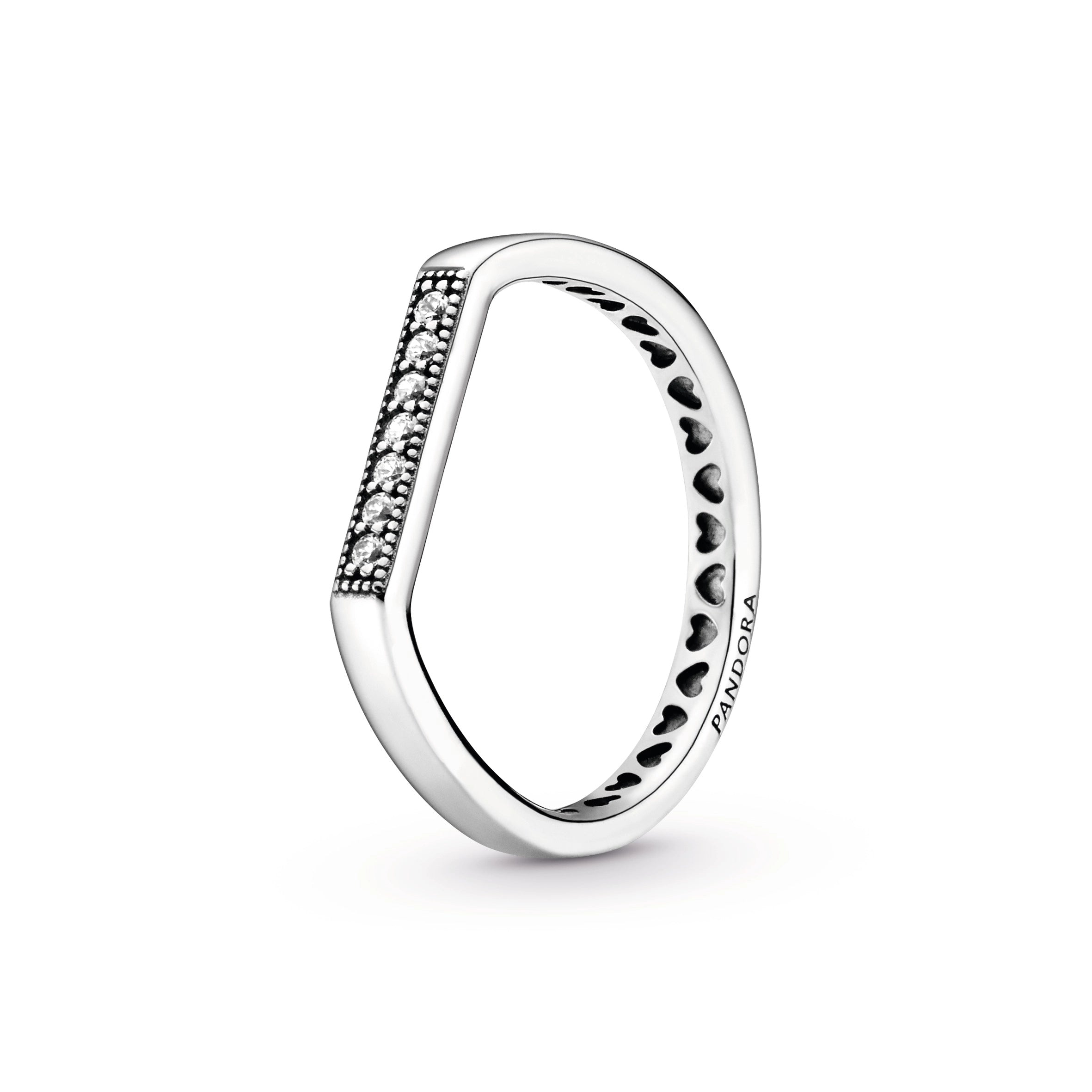 Pandora Sparkling bar ring