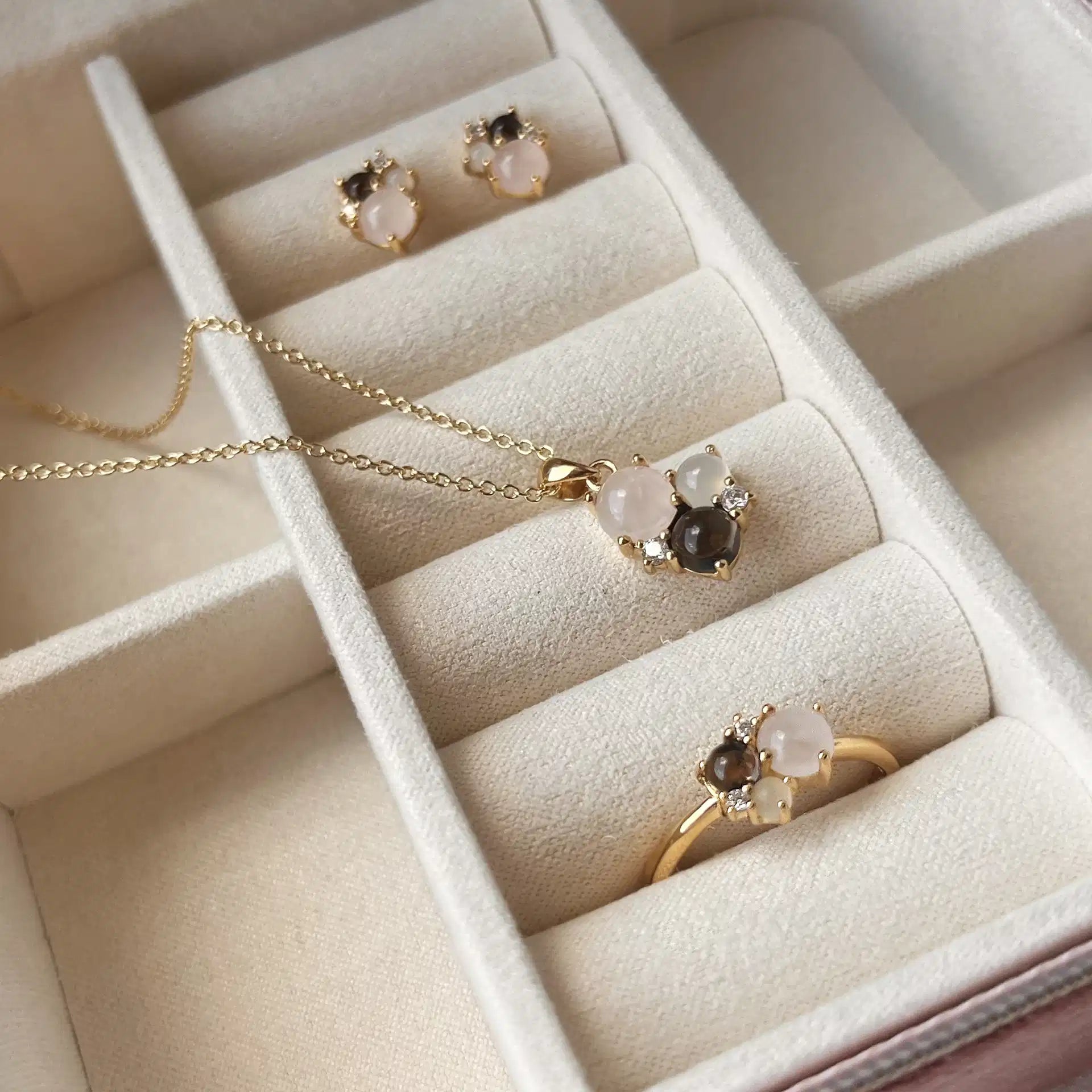Scrouples Halskæde i Sølv med Syn. cubic zirconia, Smokey quartz