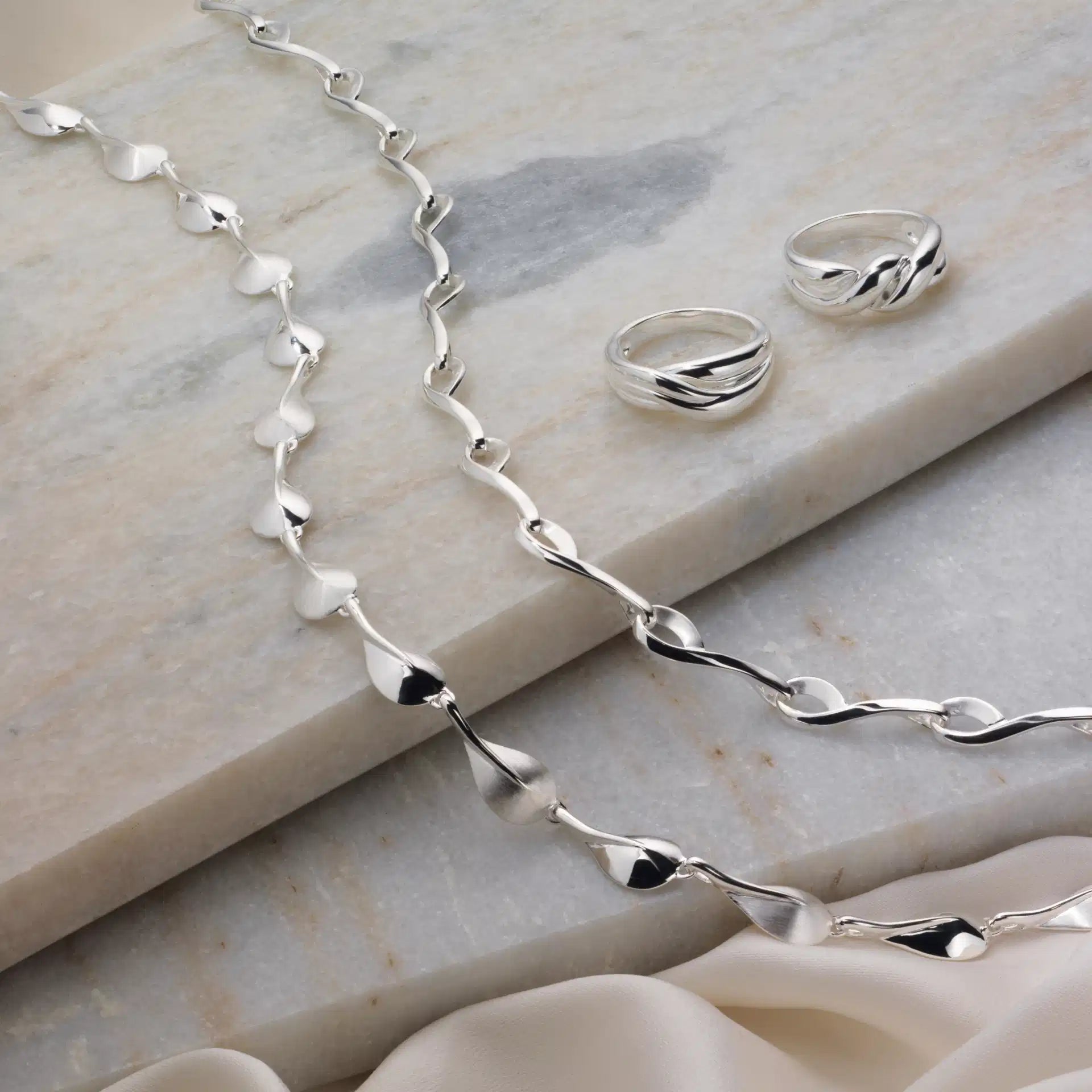 Scrouples Armbånd mat/blank sølv 18+2 cm