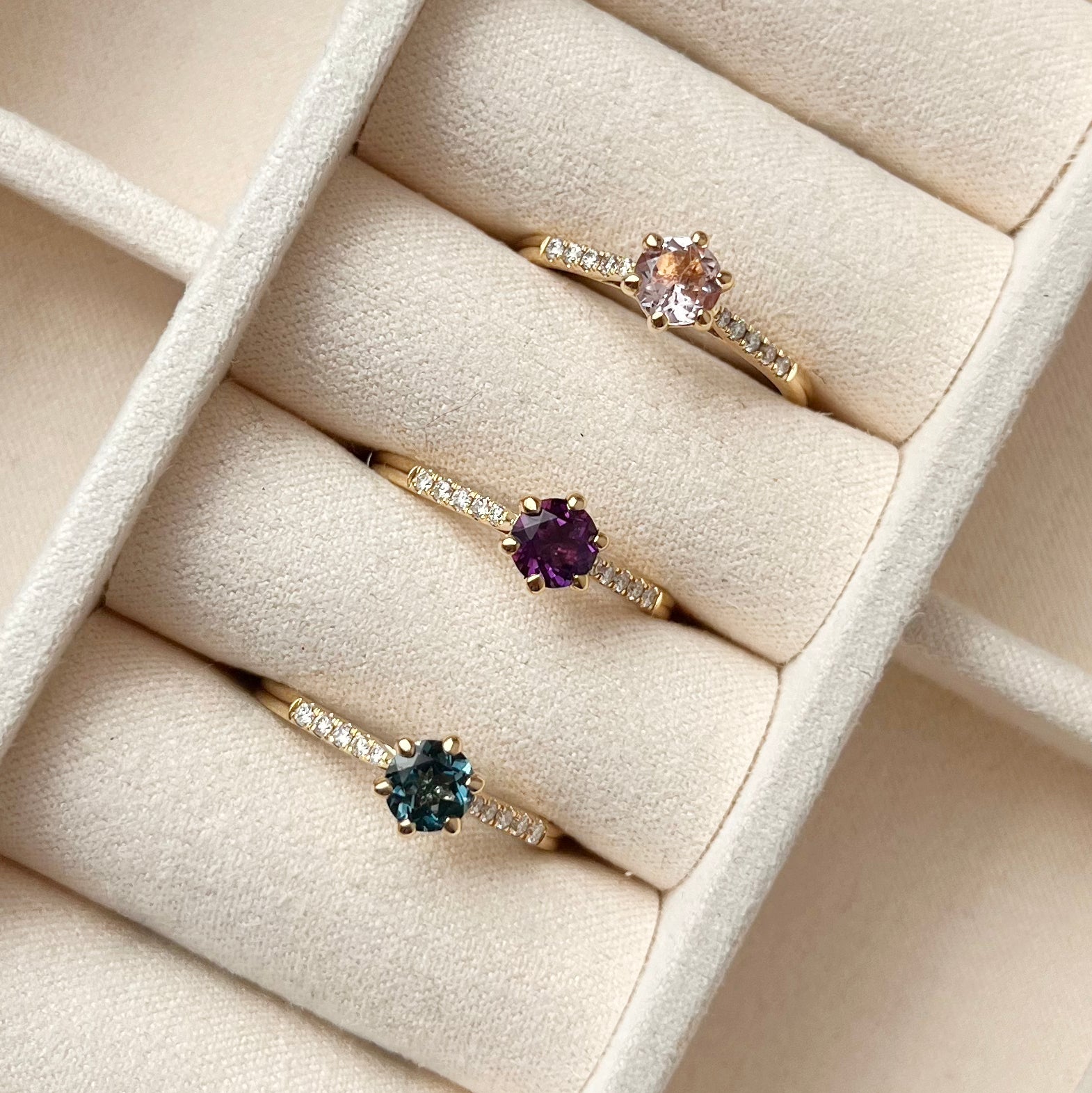 Scrouples Ringe i Guld 14 kt. med Brillant