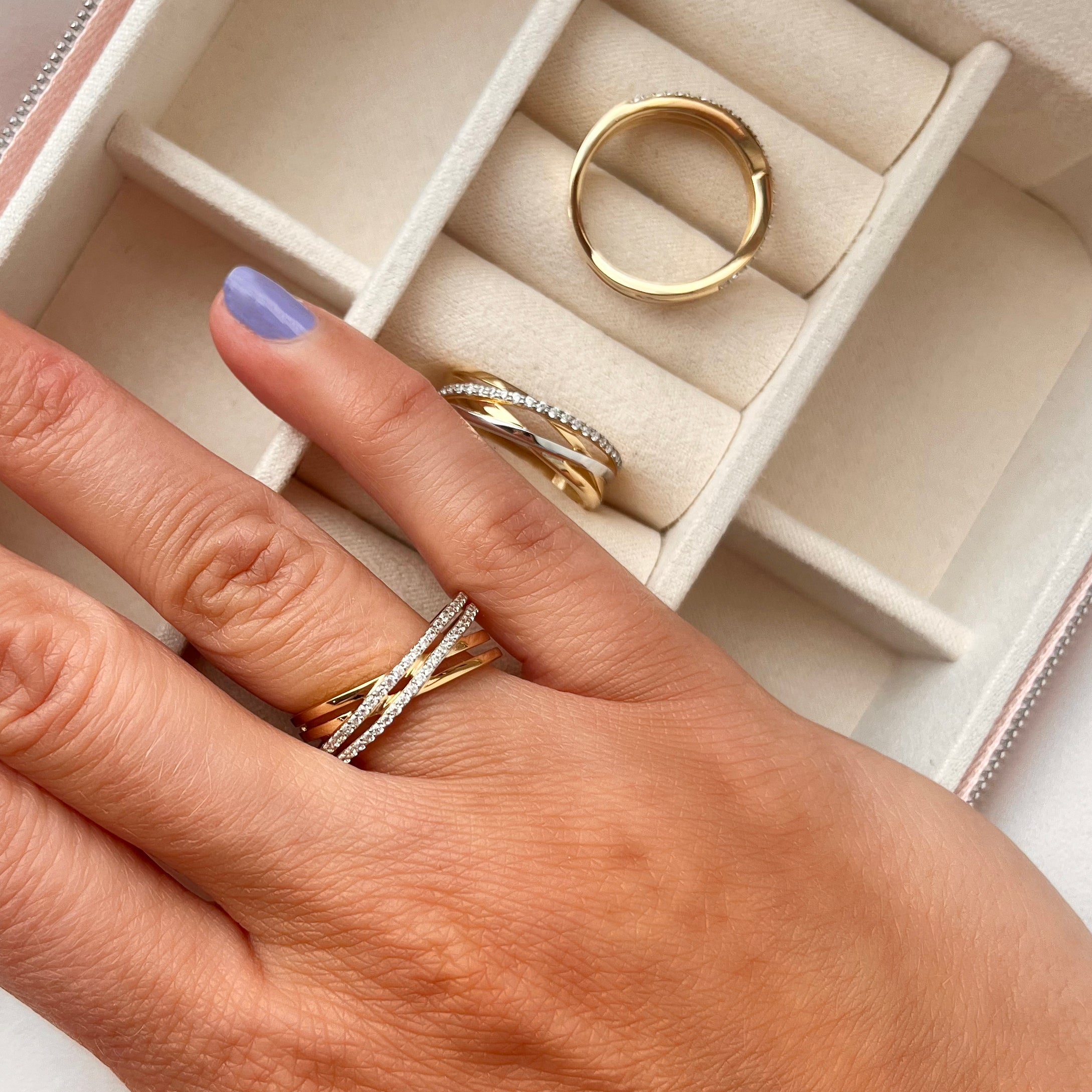 Scrouples Ringe i Guld 8 kt. med Syn. cubic zirconia
