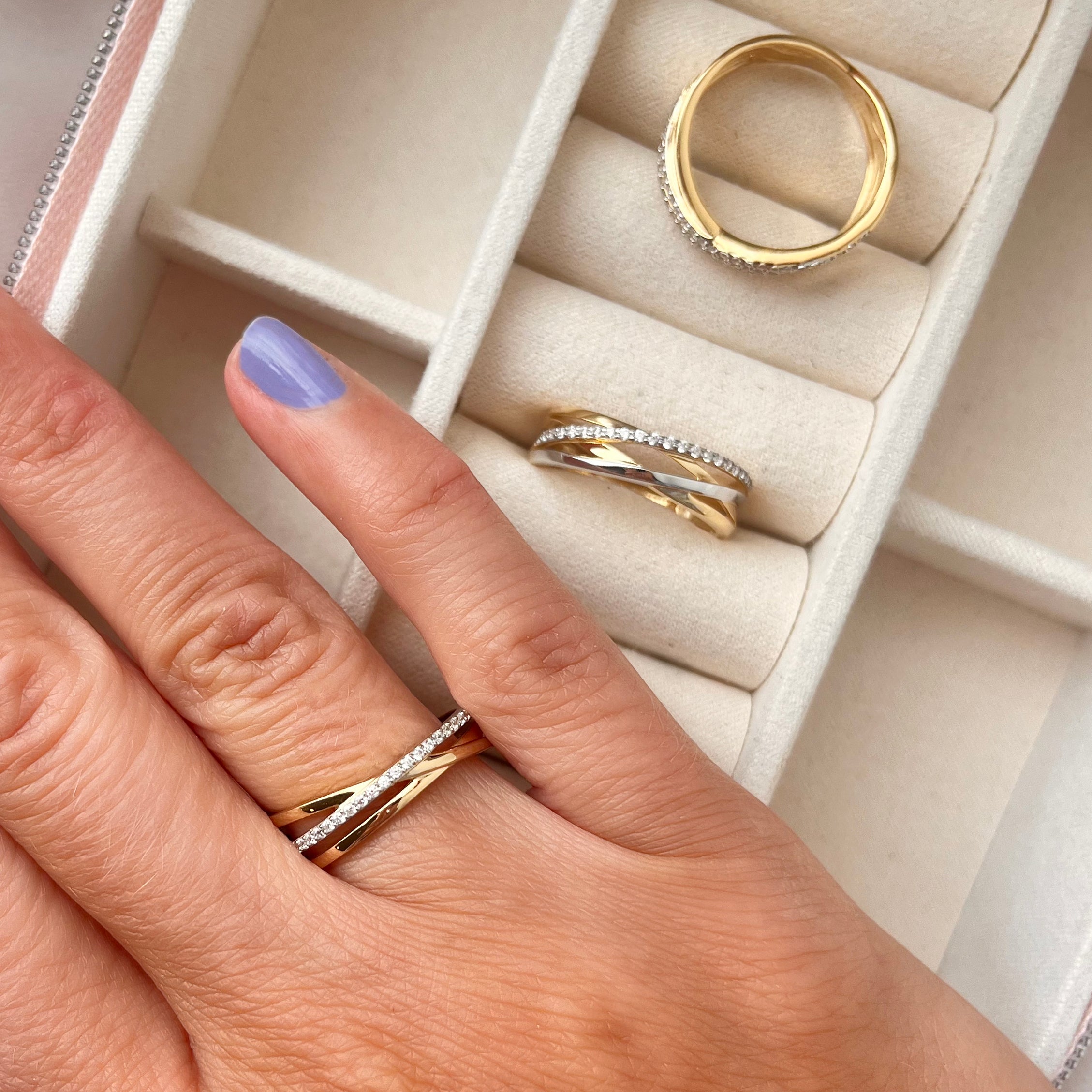 Scrouples Ringe i Guld 8 kt. med Syn. cubic zirconia