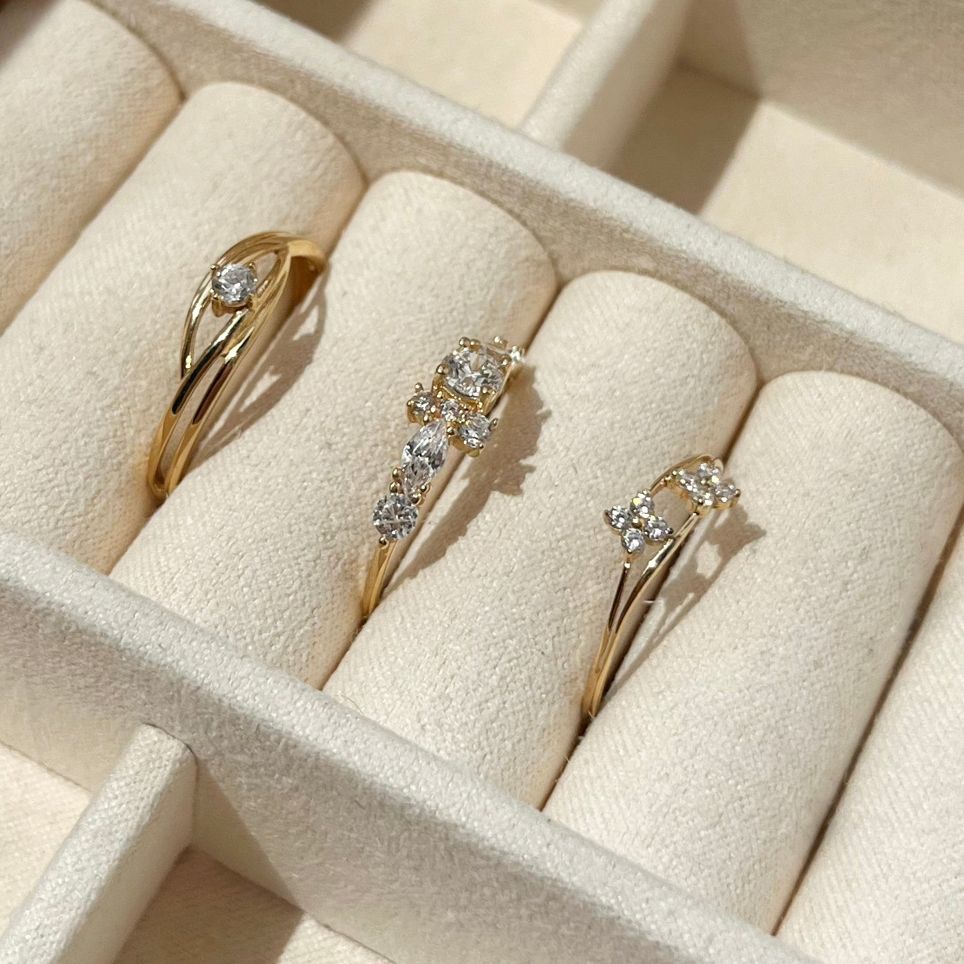 Scrouples Ringe i Guld 8 kt. med Syn. cubic zirconia