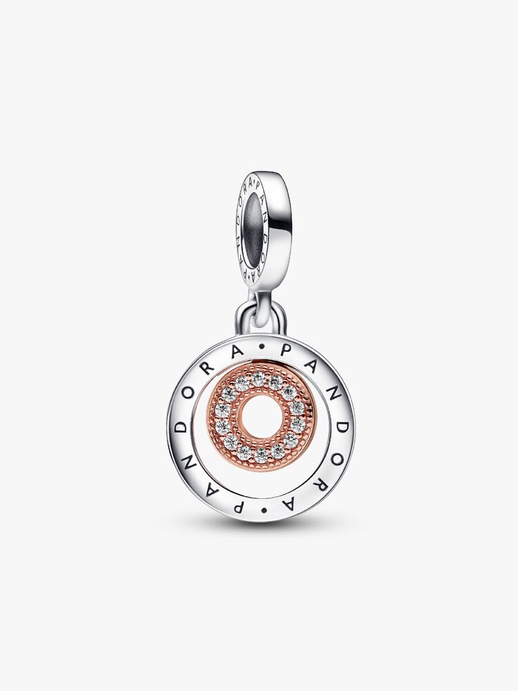 to farvet signatur charm med zirkon